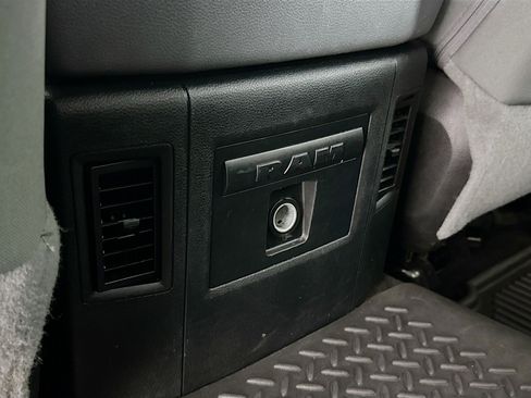Used 2017 RAM 1500 Big Horn AWD/4WD image 26