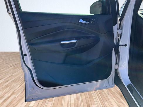 Used 2019 Ford Escape SEL FWD image 15