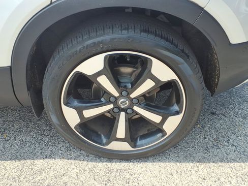 Used 2019 Volvo XC40 T5 Momentum AWD/4WD image 9