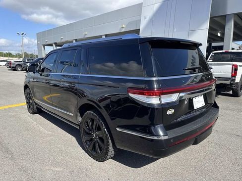 Certified 2023 Lincoln Navigator L Reserve AWD/4WD image 7