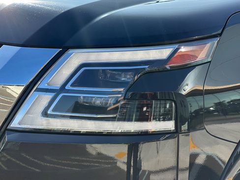 Used 2023 Nissan Armada SL w/ Captain's Chairs Package image 55