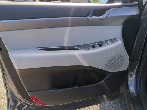 Certified 2025 Hyundai Palisade SEL image 10