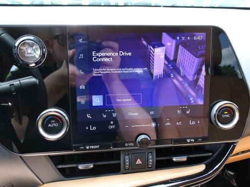 Certified 2025 Lexus NX 350 AWD w/ Accessory Package (K3) image 21