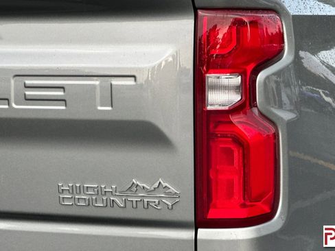 Certified 2024 Chevrolet Silverado 1500 High Country image 31
