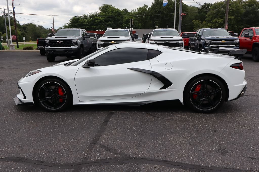 Used 2020 Chevrolet Corvette Stingray Coupe w/ Z51 Performance Package RWD image 23