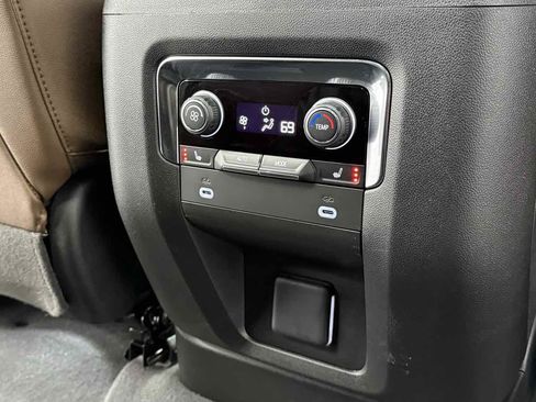 Used 2023 Chevrolet Tahoe High Country image 38