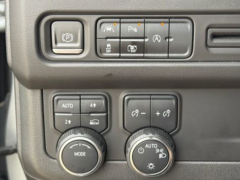 Used 2023 Chevrolet Tahoe RST w/ Luxury Package AWD/4WD image 19