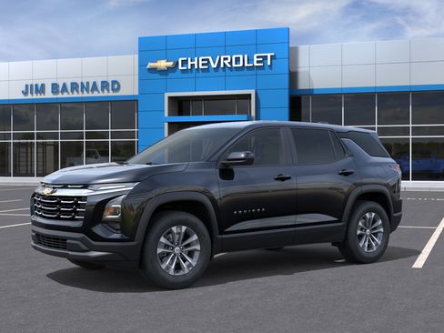 New 2026 Chevrolet Equinox LT AWD/4WD image 2