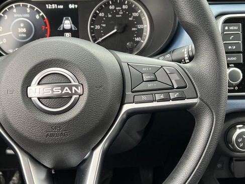 Used 2025 Nissan Versa SV w/ Trunk Package image 19