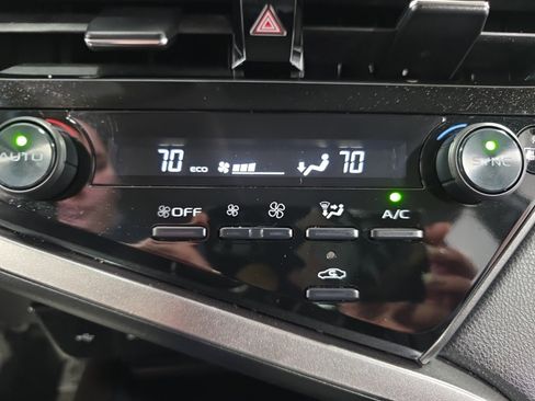 Used 2023 Toyota Camry SE image 23