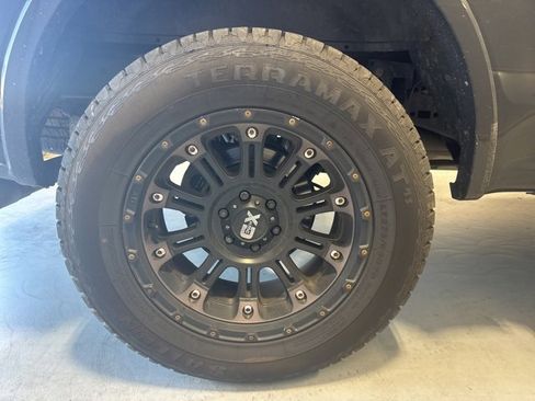 Used 2016 Ford F150 Lariat image 6