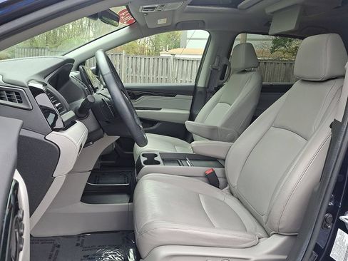 Used 2024 Honda Odyssey Touring image 14