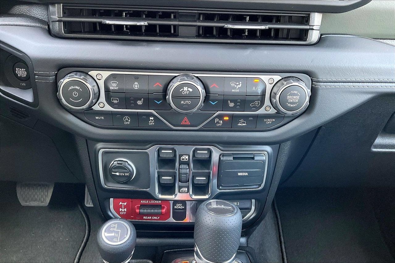 New 2026 Jeep Gladiator Mojave w/ Safety Group AWD/4WD image 14