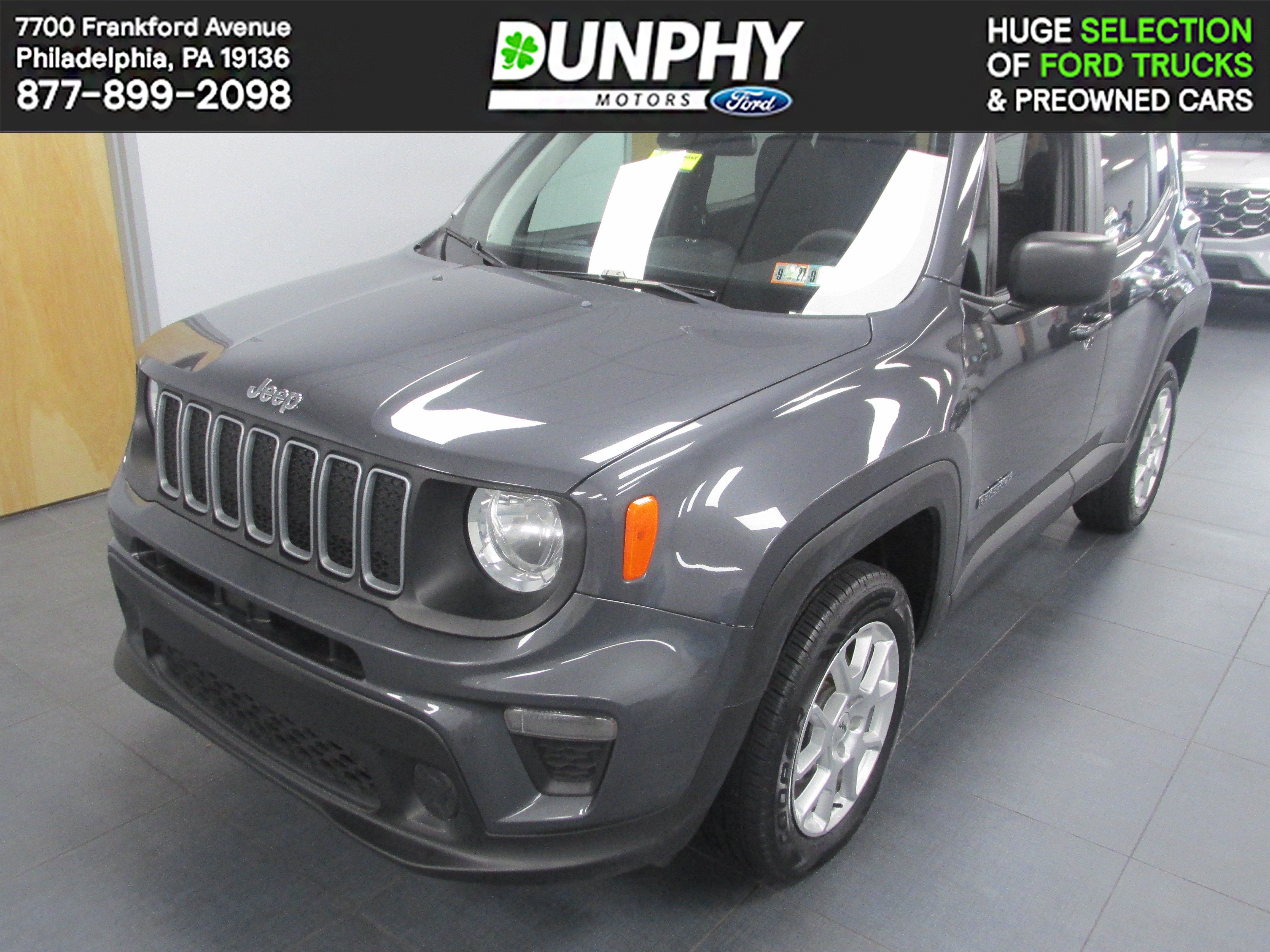 Used 2023 Jeep Renegade Latitude AWD/4WD image 1