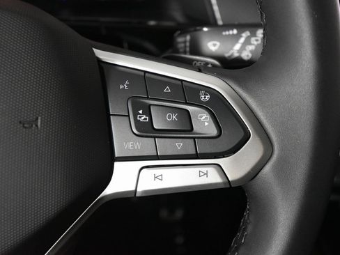 New 2025 Volkswagen Atlas Peak Edition SE image 19