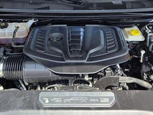 Used 2024 Jeep Wagoneer Series II AWD/4WD image 21