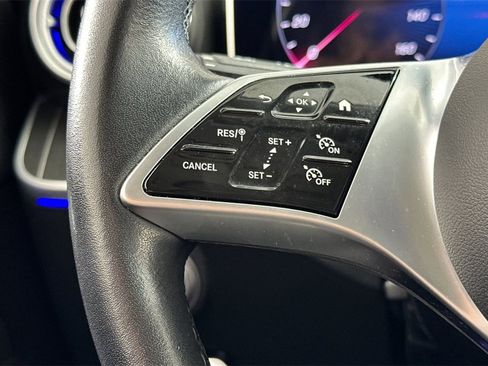 Used 2023 Mercedes-Benz C 300 Sedan image 27