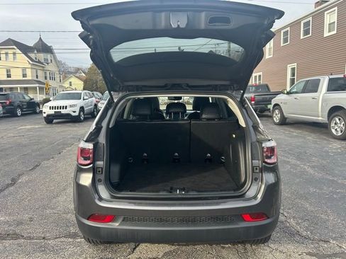 Used 2022 Jeep Compass Latitude w/ Sun and Sound Group image 11