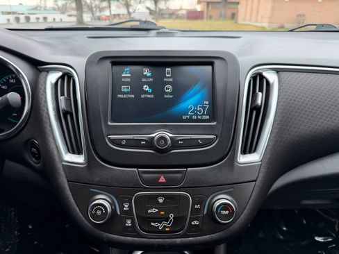 Used 2016 Chevrolet Malibu LT FWD image 25