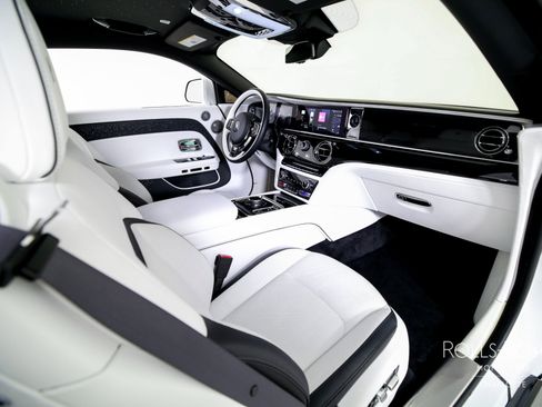 Certified 2024 Rolls-Royce Spectre w/ Spectre Launch Package AWD/4WD image 25