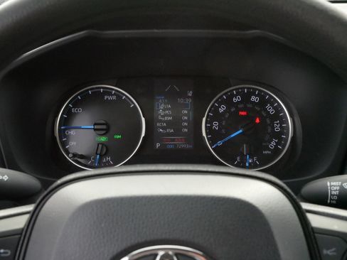 Used 2021 Toyota RAV4 XLE image 22