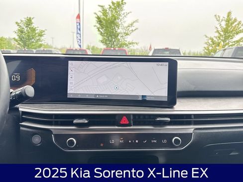 Used 2025 Kia Sorento X-Line EX AWD/4WD image 23
