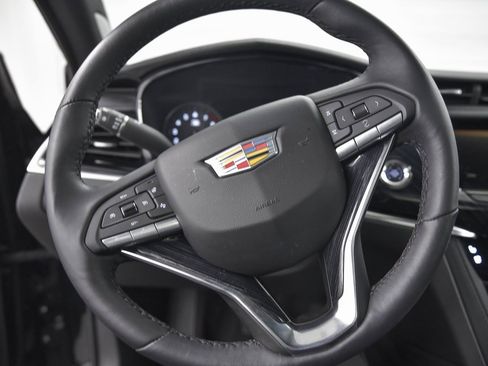 Used 2024 Cadillac XT6 Premium Luxury w/ Technology Package image 17