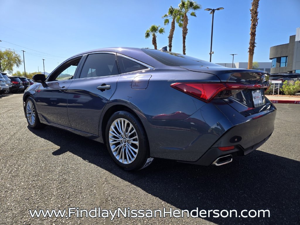 Used 2019 Toyota Avalon Limited w/ Advanced Safety Package FWD image 4