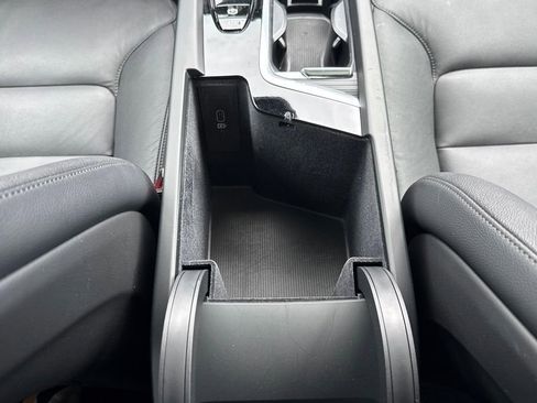 Certified 2025 Volvo XC60 B5 Plus AWD/4WD image 13