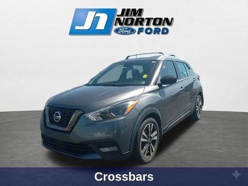 Used 2020 Nissan Kicks SR w/ Exterior Package FWD image 4