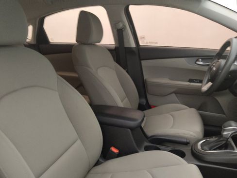 Used 2021 Kia Forte LXS FWD image 21