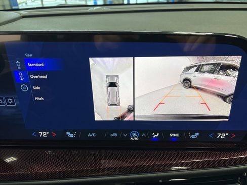 New 2026 Chevrolet Traverse Z71 w/ Driver Confidence Package image 21