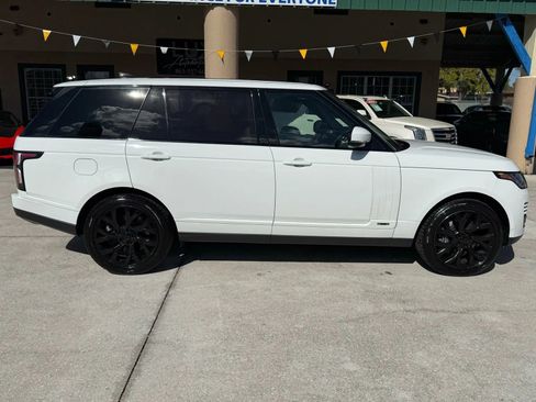 Used 2019 Land Rover Range Rover Long Wheelbase Supercharged image 4