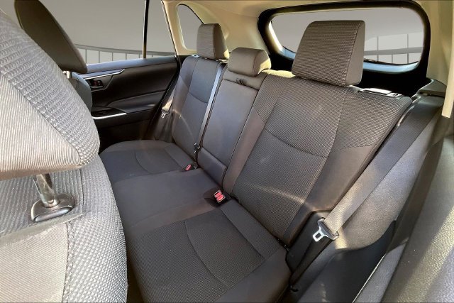 Used 2025 Toyota RAV4 LE AWD/4WD image 21