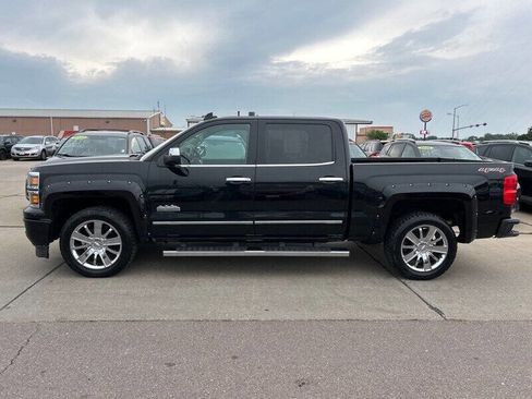 Used 2015 Chevrolet Silverado 1500 High Country w/ High Country Premium Package image 3