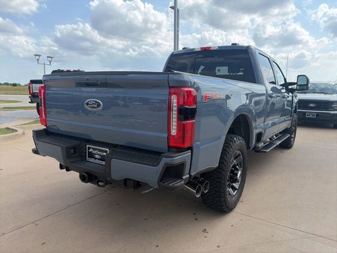 Used 2023 Ford F250 Lariat w/ Sport Appearance Package AWD/4WD image 5