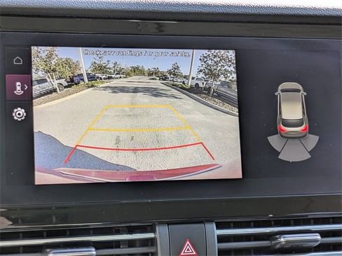 Used 2022 Kia Niro EX Premium image 21