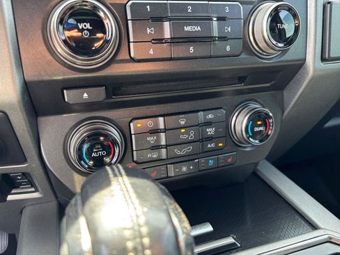 Used 2018 Ford F150 Raptor AWD/4WD image 32