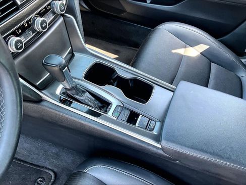 Used 2022 Honda Accord Sport image 15