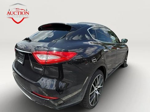 Used 2019 Maserati Levante S GranLusso AWD/4WD image 5