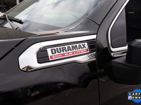 Used 2022 GMC Sierra 2500 Denali w/ Denali Black Diamond Edition image 8