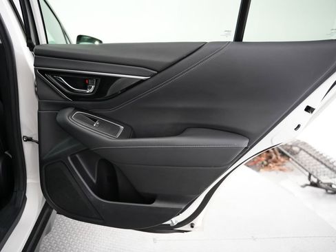 Used 2020 Subaru Outback Limited image 40