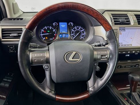 Used 2017 Lexus GX 460 Premium w/ Premium Package image 11