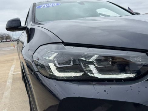 Used 2025 BMW X4 xDrive30i w/ Premium Package image 5