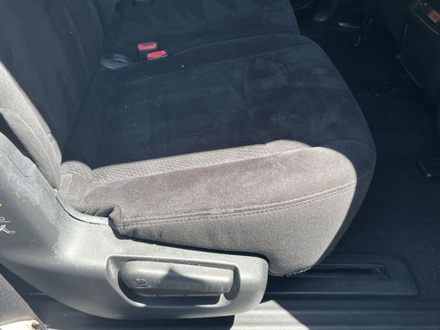 Used 2013 Nissan Pathfinder S AWD/4WD image 21