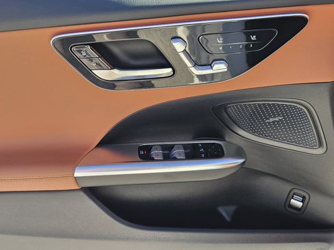 Certified 2025 Mercedes-Benz C 300 Sedan image 23