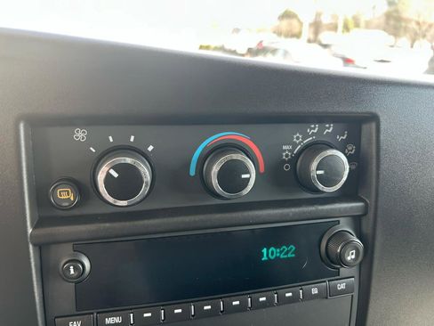 Used 2022 Chevrolet Express 2500 w/ Driver Convenience Package image 13
