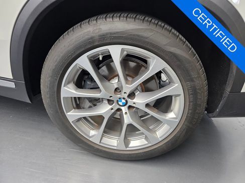 Used 2024 BMW X5 sDrive40i w/ Premium Package RWD image 17