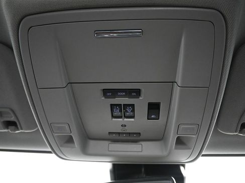 Used 2019 Chevrolet Silverado 2500 High Country image 27