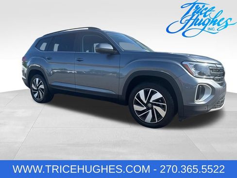 Used 2024 Volkswagen Atlas SE AWD/4WD image 1
